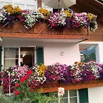 Gaestehaus Buechele Kleinwalsertal 컨트리하우스