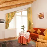 Gaestehaus Buechele Kleinwalsertal 컨트리하우스