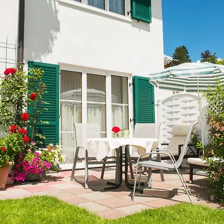 Hétvégi ház Gaestehaus Buechele Kleinwalsertal