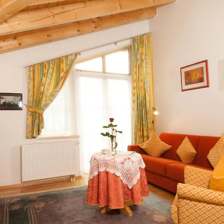 Gaestehaus Buechele Kleinwalsertal Landhuis